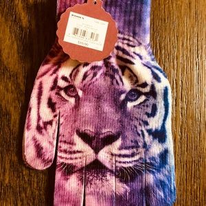 New Tiger gloves